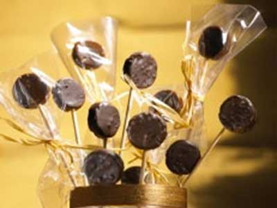 Caramel and Walnut Chocolate Lollipops